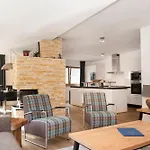 Glacier Estate Feriepark 4*