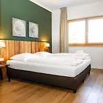 Glacier Estate 4*