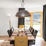 Glacier Estate Feriepark 4*