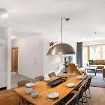 Glacier Estate Feriepark 4*