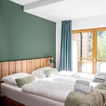 Glacier Estate 4*