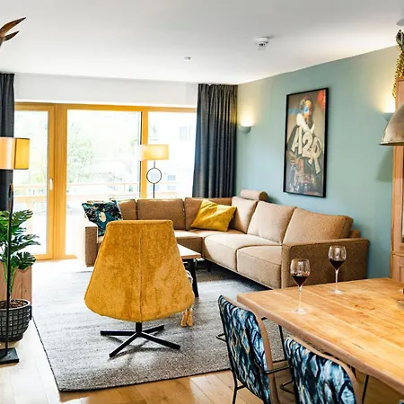 Kompleks wypoczynkowy Glacier Estate 4*