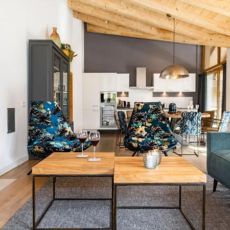 Glacier Estate *