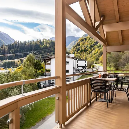 Glacier Estate Lejlighed