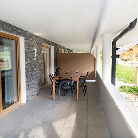 Glacier Estate Kompleks wypoczynkowy 4*