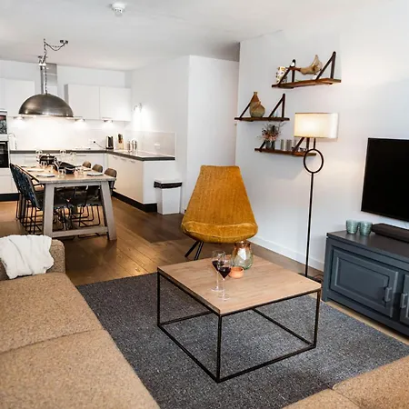 Kompleks wypoczynkowy Glacier Estate 4*