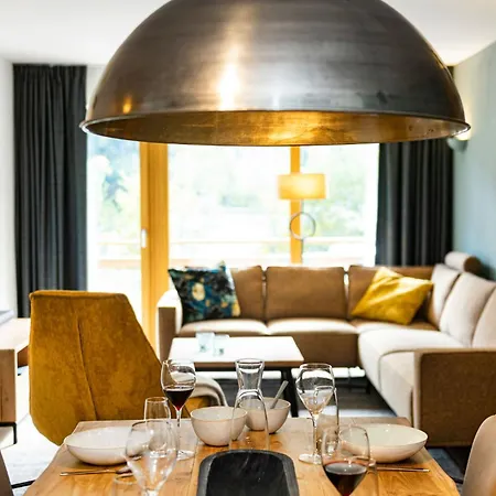 Glacier Estate Kompleks wypoczynkowy 4*