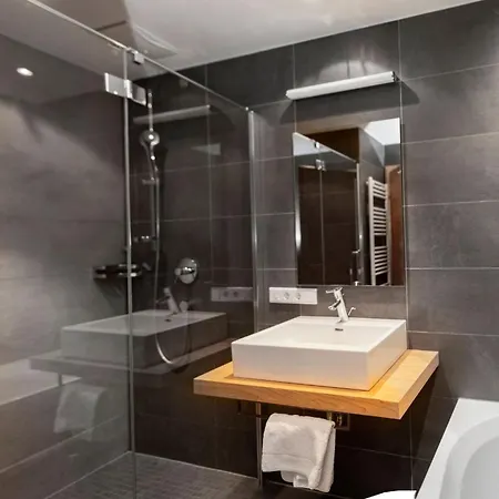 Glacier Estate 4* Kaprun